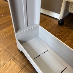 【隙間収納】【スリムラック】【キッチン収納】クリーニング済み【管理番号12810】町の画像