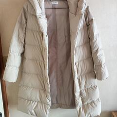 ダウンコートですの画像