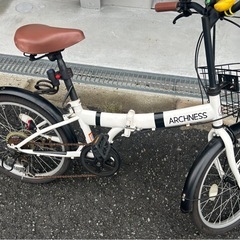 折りたたみ自転車の画像