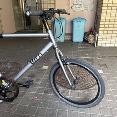 大人用自転車 ミニベロ Crest クレスト 8段 ギア　20インチ　クロスバイクの画像