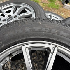 【美品】スタッドレスタイヤホイールセット 17インチ (ヤリスクロス　ハイブリッド車使用)) の画像