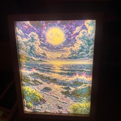 光る絵画ミラーの画像