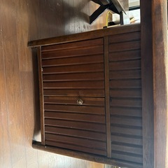 ダイニングてーぶるテーブルの画像