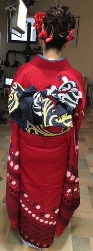 木製♢職人仕上げ彫刻テーブル♢発送♢仙台引き取りのみ