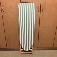 東谷ミーテ・木製スタンド式アイロン台の画像