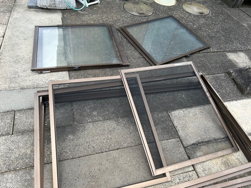 中古　TOSTEM　アルミサッシ　2セット　網戸付　2枚組 1070x1740
