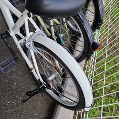 J1706【リユースのサカイ柏店】折りたたみ自転車　MOBI-CYCLE　6段変速　ホワイト　★店頭にて試乗可★ 簡易クリーニング済　　 中古自転車 　流山市  松戸市 我孫子市 鎌ヶ谷市 船橋市 守谷市 取手市　の画像