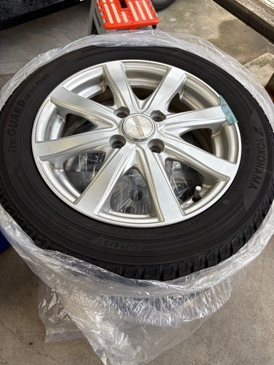 スタッドレスタイヤ