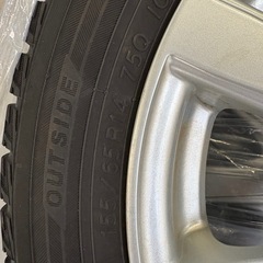 スタッドレスタイヤの画像