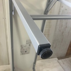 J550⭐️アイリスチトセ　折り畳みテーブル　白の画像