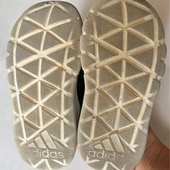 adidas シューズ14センチの画像