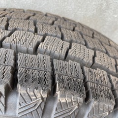 195/80R15 スタッドレスタイヤ　ハイエースなどの画像