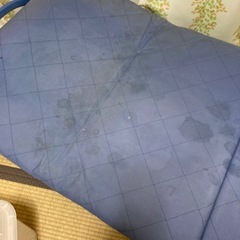 折りたたみベッド　目立つ汚れあります。の画像