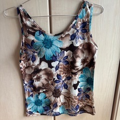 タンクトップレディースの画像