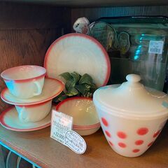 【愛品倶楽部柏店】ファイヤーキング　Fire　King　ポルカドットグリースジャー　USA　キャンディーポットの画像