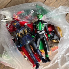 ウルトラマンや仮面ライダーまとめ売りの画像