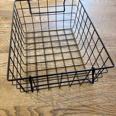 ＊ワイヤーかご＊取っ手付き＊黒＊の画像