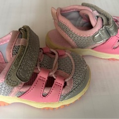 11.4センチ　サンダルの画像