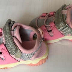 11.4センチ　サンダルの画像