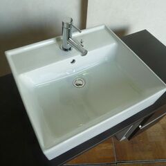 【展示品】トクラス 洗面化粧台 パナソニック ミラーキャビネット 3面鏡 収納 間口1200mm 水栓付 洗面台 内装の画像