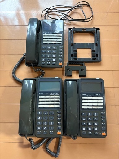 ビジネスフォン3台　デジタルSV100svⅡ