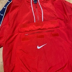 美品✨️NIKEシャカシャカ素材Sサイズの画像