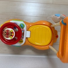 お値下げ！　アンパンマンコンビカーの画像