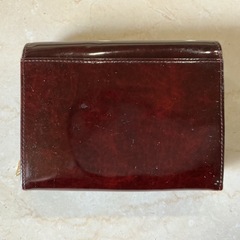 二つ折り財布👛ENRICOCOVERIエンリコベリ傷•汚れあり💦本革レディース👱‍♀️おしゃれ🖤ワインレッドの画像