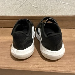 12.5センチ　adidasスニーカーの画像