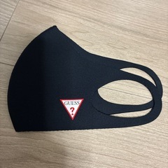 GUESS、ウレタンマスクの画像