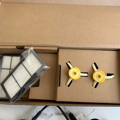 iRobot ルンバ980　本体 デュアルバーチャルウォール2個、新品ブラシ、フィルター各２個付きの画像