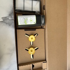 iRobot ルンバ980　本体 デュアルバーチャルウォール2個、新品ブラシ、フィルター各２個付きの画像