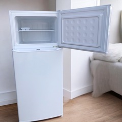 ハイアール 130L 2ドア 直冷式 冷蔵庫 ホワイト JR-N130B  2022年製 クリーニング済みの画像