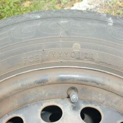 まだ使えます！　タイヤホイール 4本セット 145/80R13　2021年01週　鉄チンホイール(黒)　スズキ純正品の画像