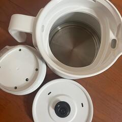 電気ケトルの画像