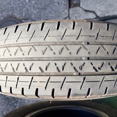 タイヤ4本　195/80 R15 107/105N LTの画像