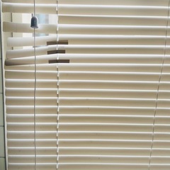 ニトリ カーテンレール　ブラインド160cmの画像