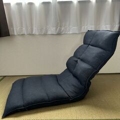 【NITORI】座椅子、紺色の画像