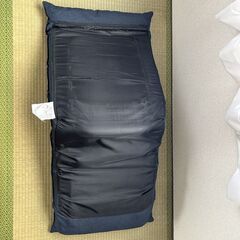 【NITORI】座椅子、紺色の画像