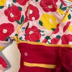 袴ロンパースの画像