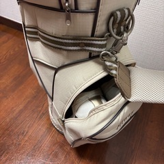 ゴルフクラブバッグシューズグローブボールの画像