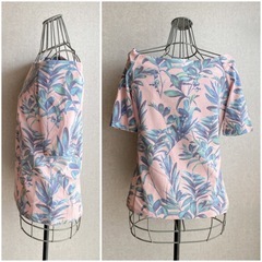 AZUL by moussy/オフショルトップスの画像