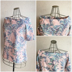 AZUL by moussy/オフショルトップスの画像