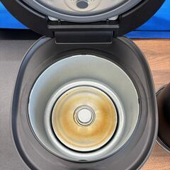YAMAZEN マイコン炊飯ジャー YJR-DM051(B) 2023年 3合の画像