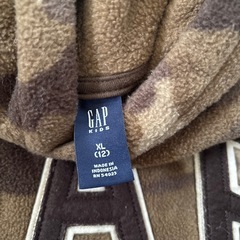 GAP 迷彩パーカー150の画像