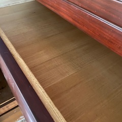 無料でお譲りします　家具屋にて購入　重量感のある高級タンスの画像