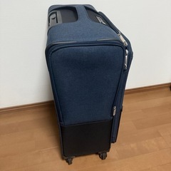 スーツケース　キャリーケースの画像