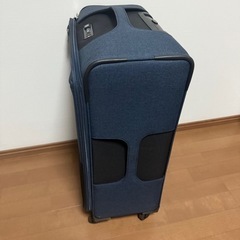 スーツケース　キャリーケースの画像