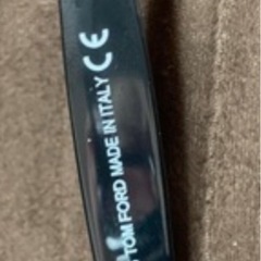 トムフォードメガネ(黒縁)の画像