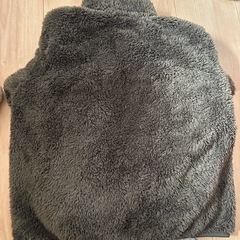 ユニクロもこもこアウター130の画像